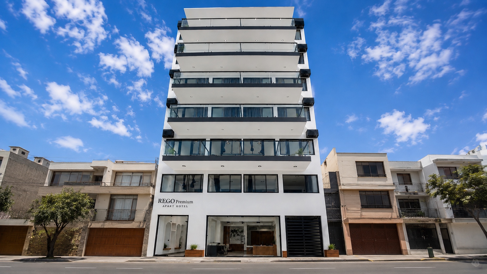 Fachada de REGO Premium Apart Hotel