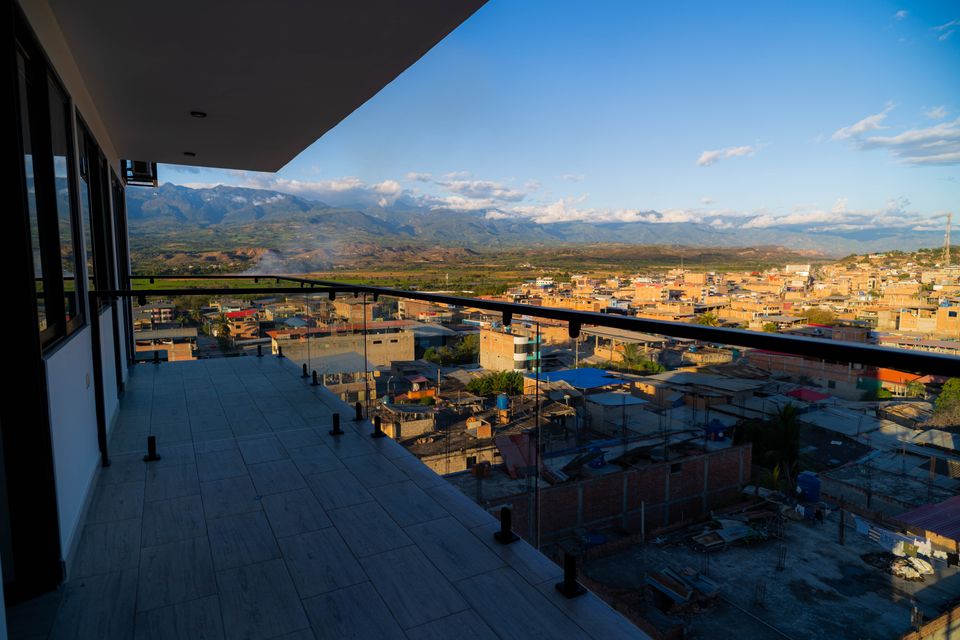 Terraza privada con vista a Bagua Grande y a los cerros